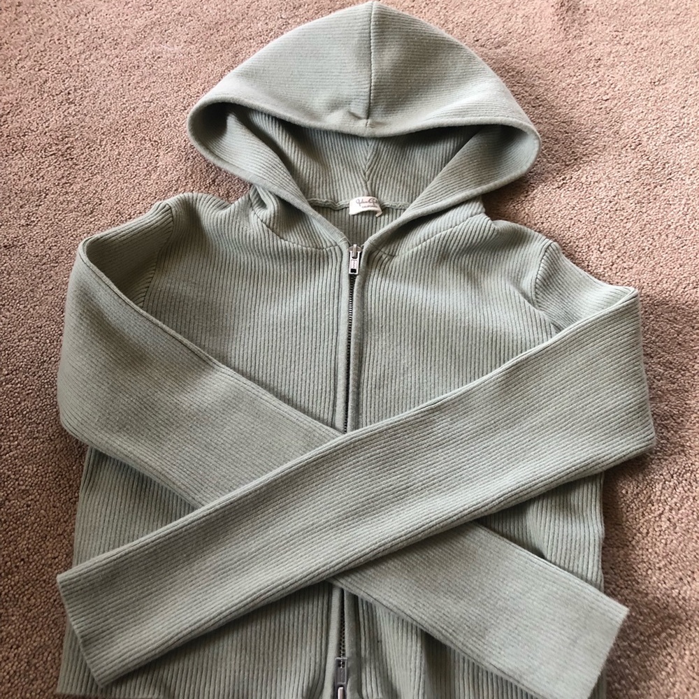 Zip up cropped hoodie